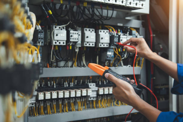 Best Best Electricians Near Me  in Weyauwega, WI